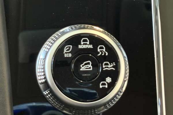 2024 Mitsubishi Outlander ES ZM