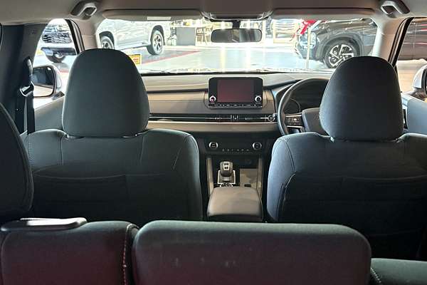 2024 Mitsubishi Outlander ES ZM
