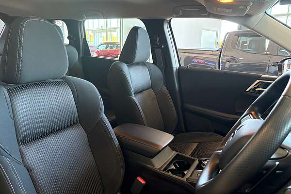 2024 Mitsubishi Outlander ES ZM