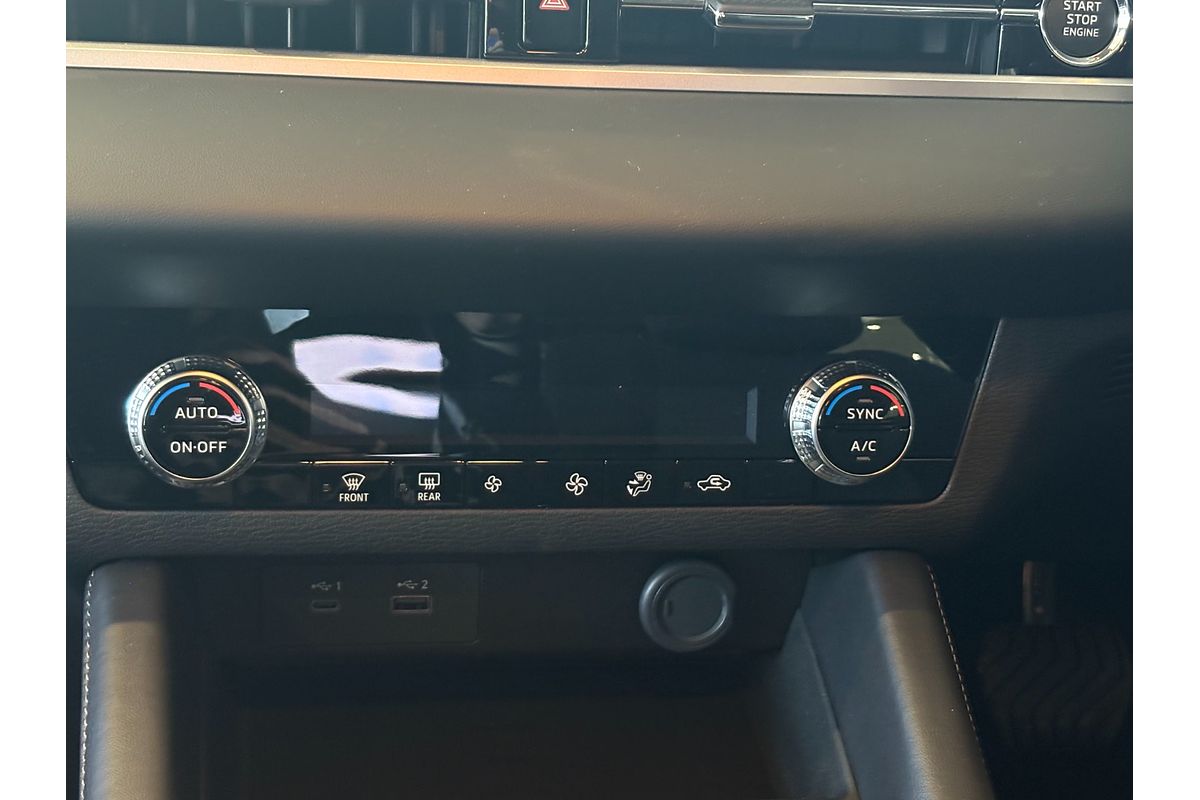 2024 Mitsubishi Outlander ES ZM