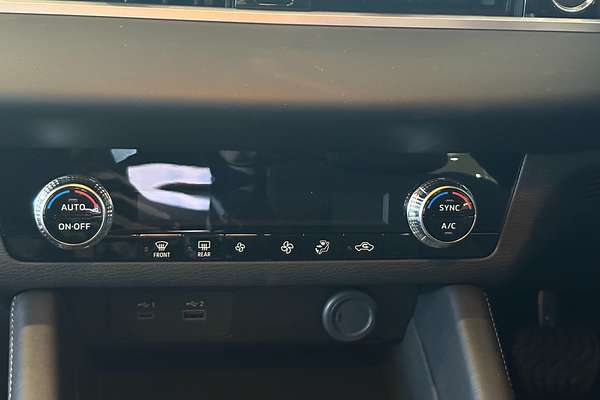 2024 Mitsubishi Outlander ES ZM