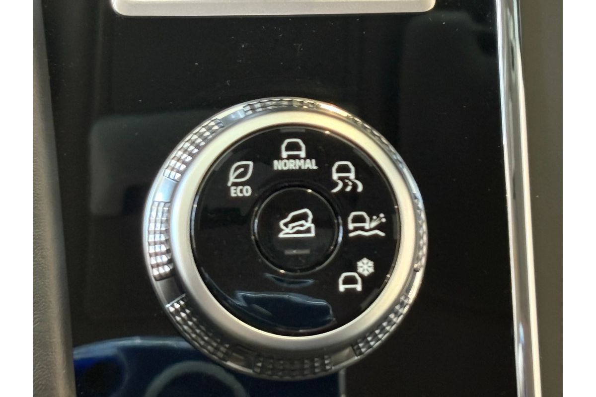 2024 Mitsubishi Outlander ES ZM
