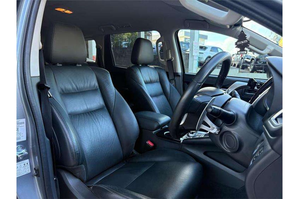 2019 Mitsubishi Pajero Sport Black Edition QE