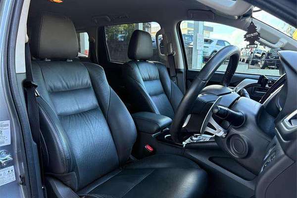 2019 Mitsubishi Pajero Sport Black Edition QE