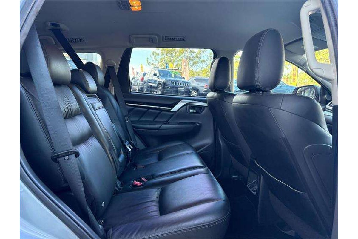 2019 Mitsubishi Pajero Sport Black Edition QE