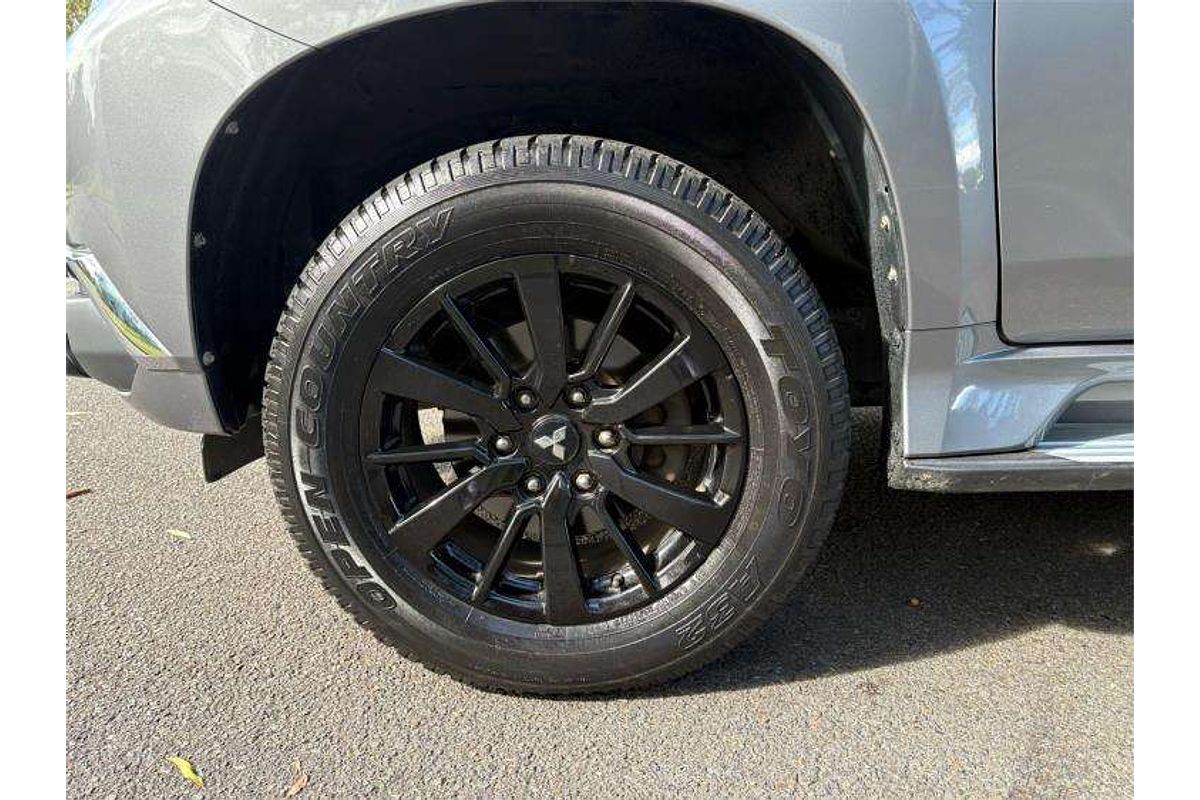 2019 Mitsubishi Pajero Sport Black Edition QE