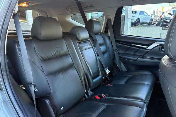 2019 Mitsubishi Pajero Sport Black Edition QE