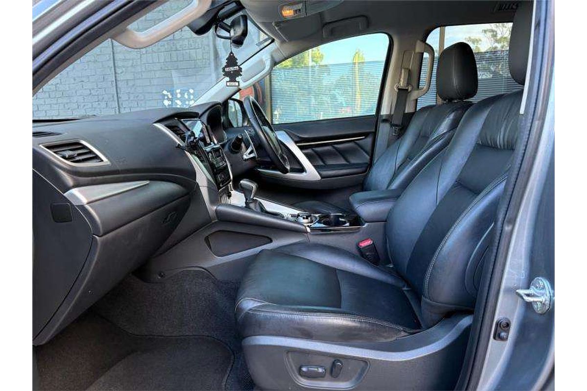 2019 Mitsubishi Pajero Sport Black Edition QE