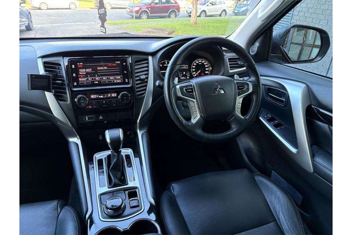 2019 Mitsubishi Pajero Sport Black Edition QE
