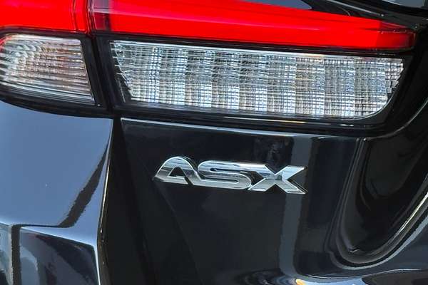 2024 Mitsubishi ASX ES XD