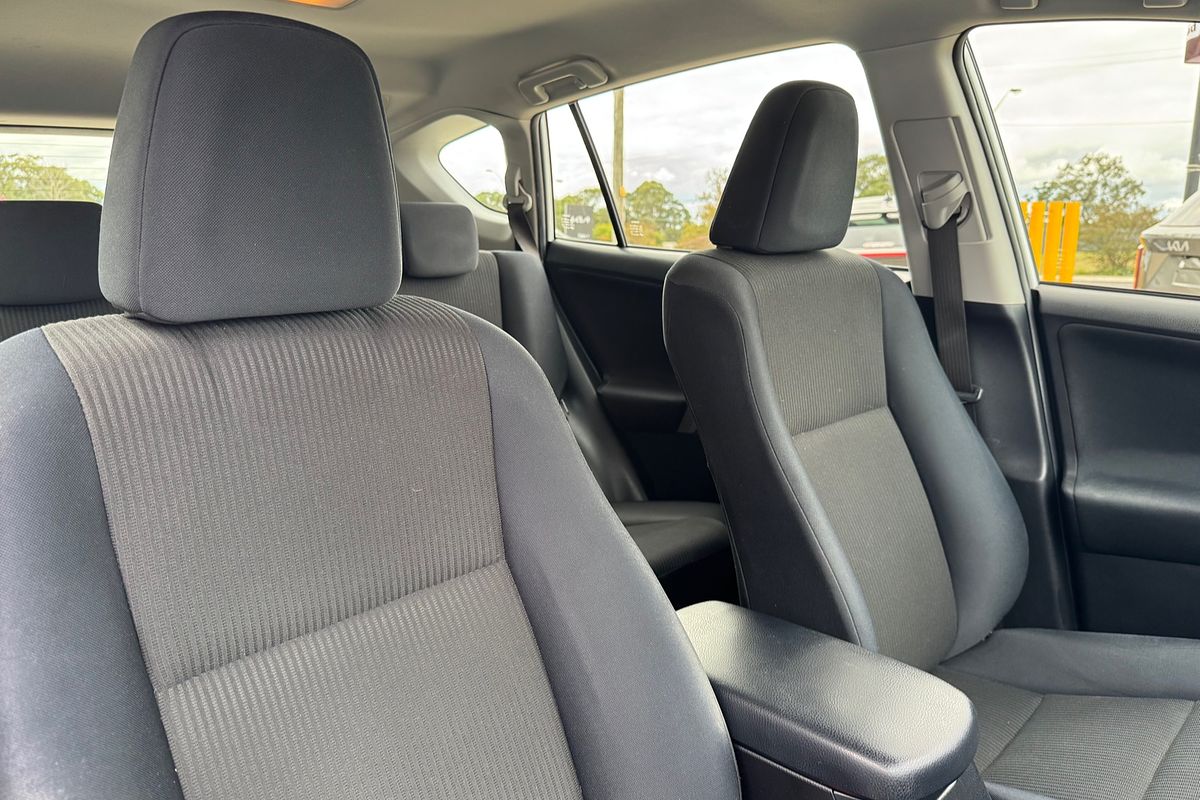 2014 Toyota RAV4 GX ZSA42R