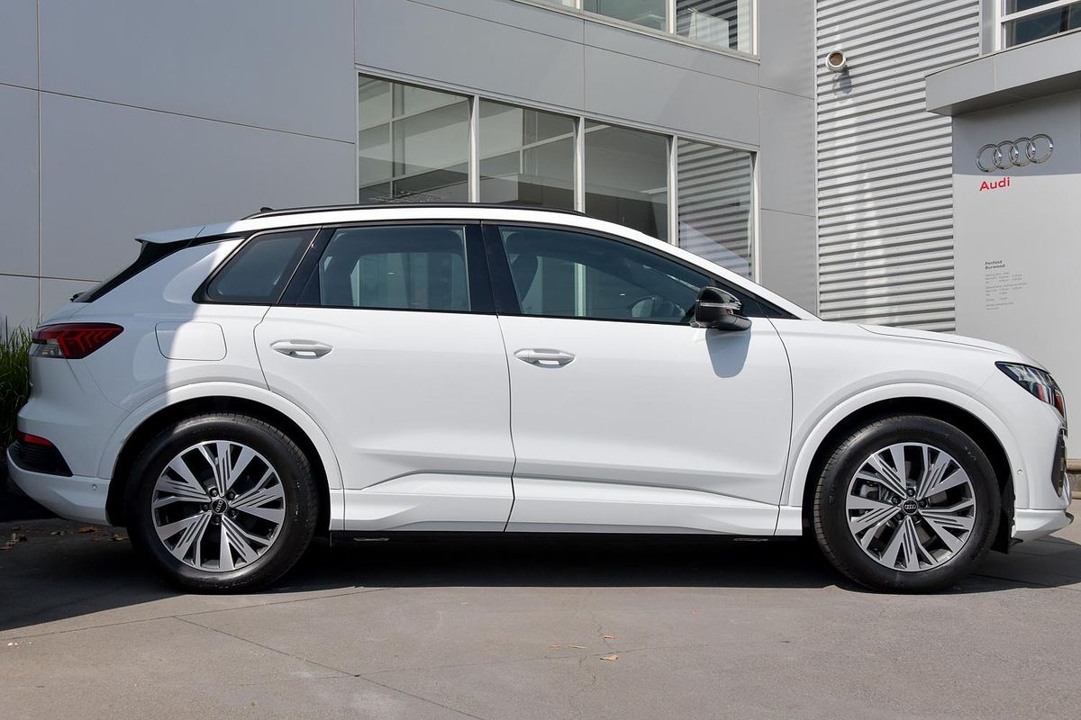 2024 Audi Q4 e-tron 45 F4