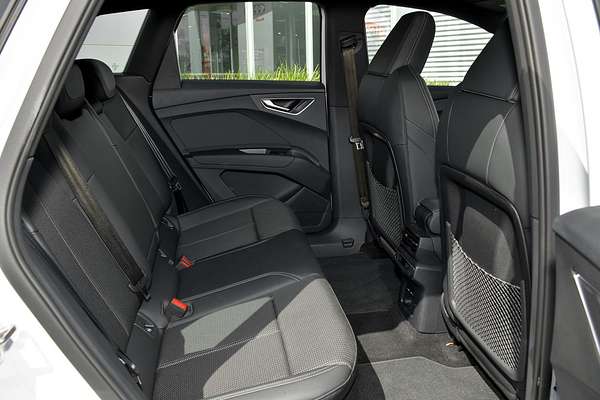 2024 Audi Q4 e-tron 45 F4