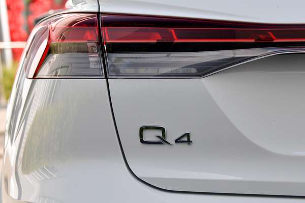 2024 Audi Q4 e-tron 45 F4