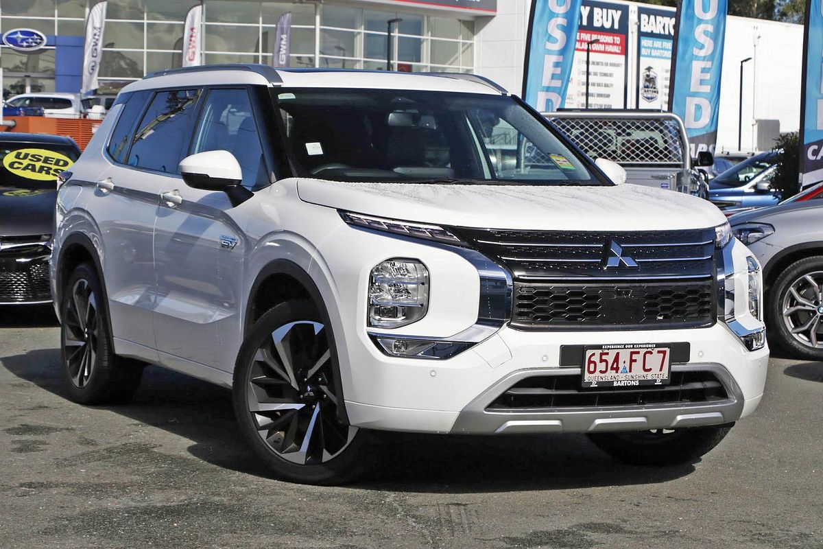 2022 Mitsubishi Outlander PHEV Exceed ZM