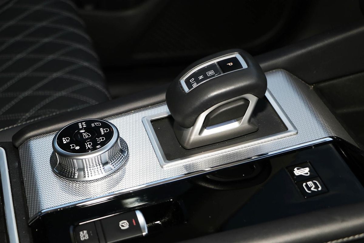 2022 Mitsubishi Outlander PHEV Exceed ZM