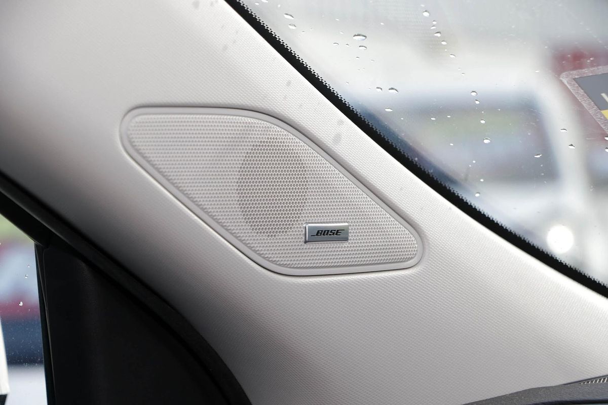 2022 Mitsubishi Outlander PHEV Exceed ZM