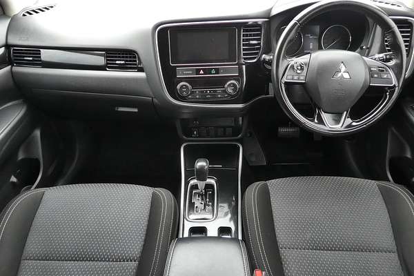 2018 Mitsubishi Outlander ES ZL