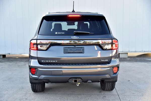 2023 Ford Everest Platinum