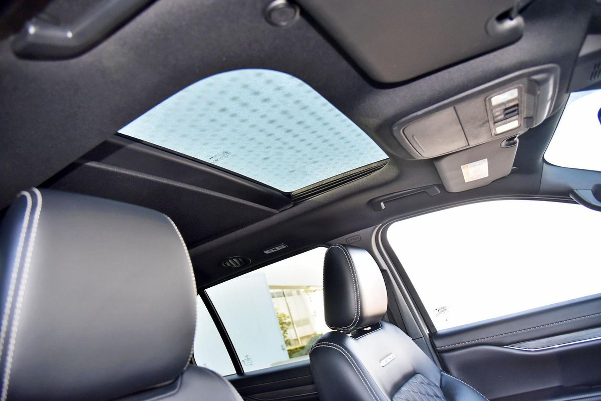 2023 Ford Everest Platinum
