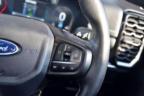 2023 Ford Everest Platinum