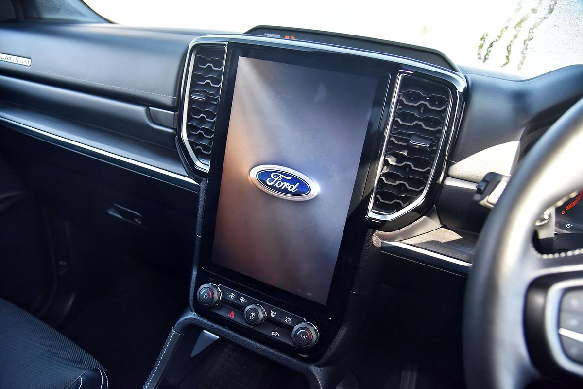 2023 Ford Everest Platinum
