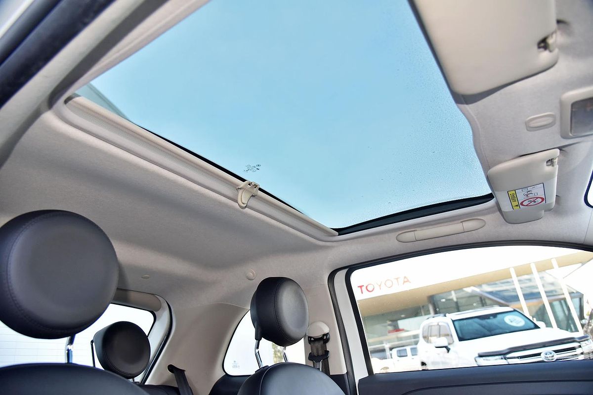2018 Fiat 500 Lounge Series 4