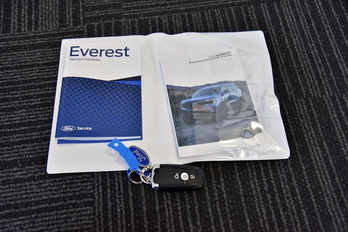 2023 Ford Everest Platinum