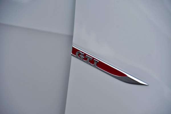 2017 Volkswagen Golf GTI 7