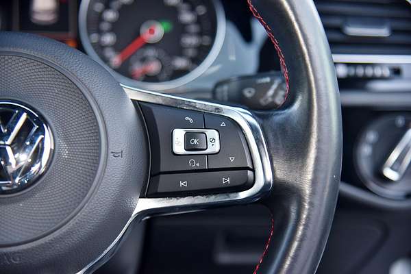 2017 Volkswagen Golf GTI 7