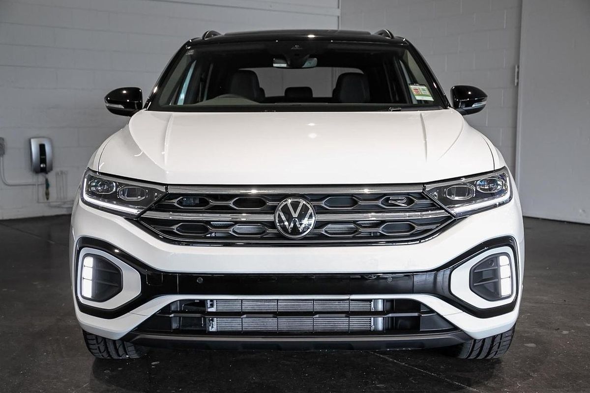 2025 Volkswagen T-Roc 140TSI R-Line D11