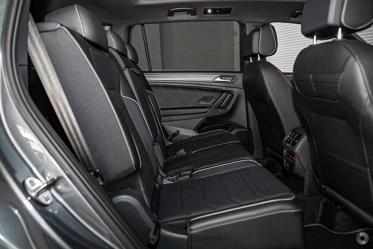 2024 Volkswagen Tiguan Wolfsburg Edition Allspace 5N