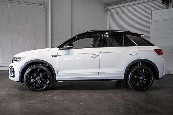 2025 Volkswagen T-Roc 140TSI R-Line D11