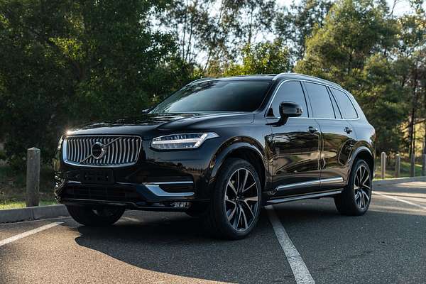 2022 Volvo XC90 B6 Inscription