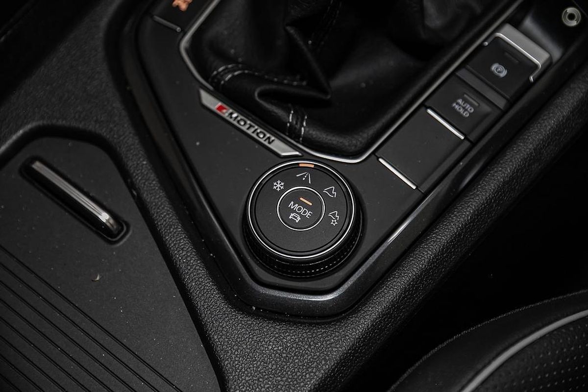 2024 Volkswagen Tiguan Wolfsburg Edition Allspace 5N