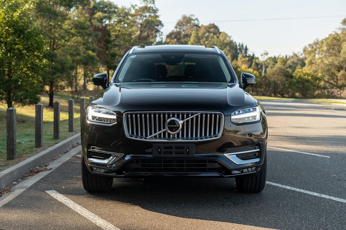 2022 Volvo XC90 B6 Inscription