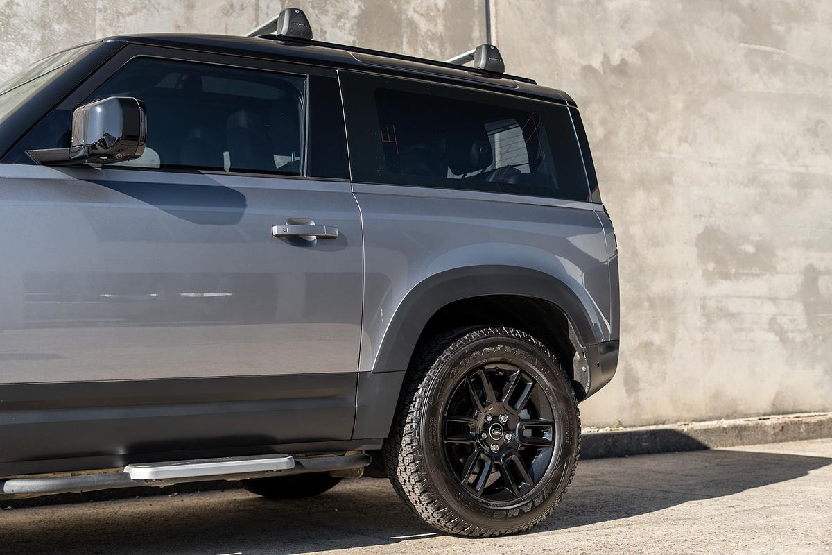 2021 Land Rover Defender 90 P300 L663