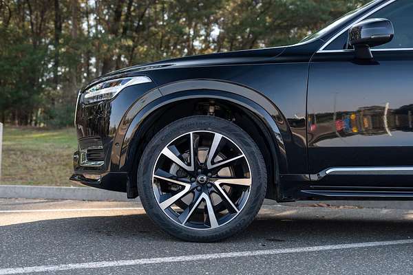 2022 Volvo XC90 B6 Inscription