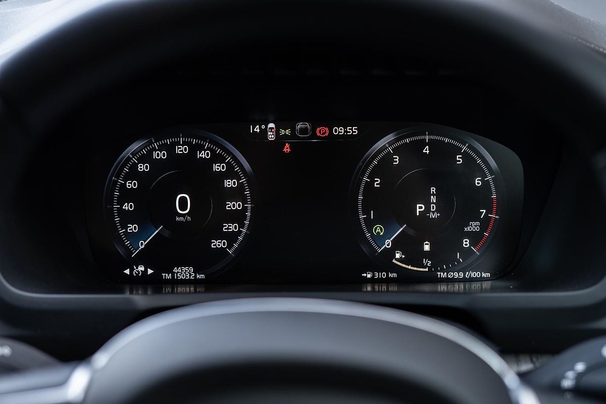 2022 Volvo XC90 B6 Inscription