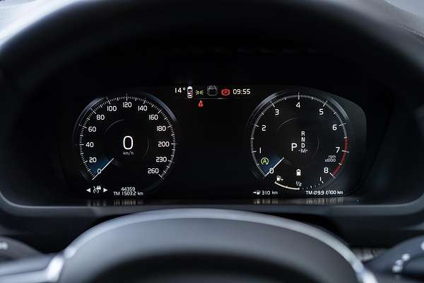 2022 Volvo XC90 B6 Inscription