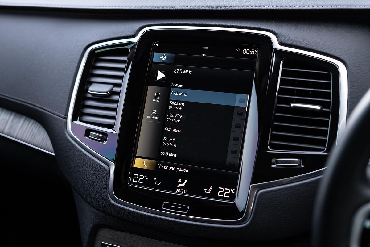 2022 Volvo XC90 B6 Inscription