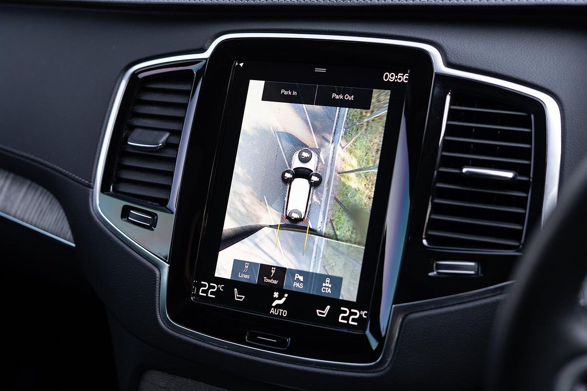2022 Volvo XC90 B6 Inscription