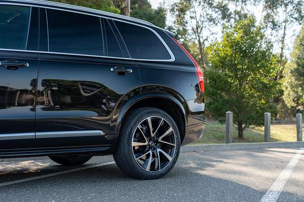 2022 Volvo XC90 B6 Inscription