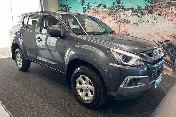 2020 Isuzu MU-X LS-M