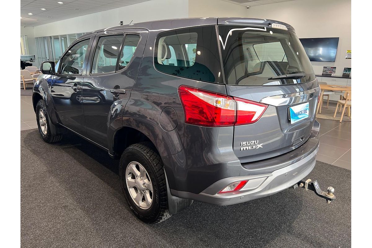 2020 Isuzu MU-X LS-M