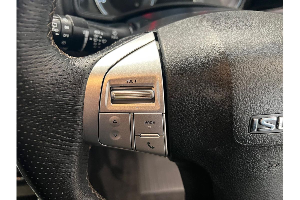 2020 Isuzu MU-X LS-M