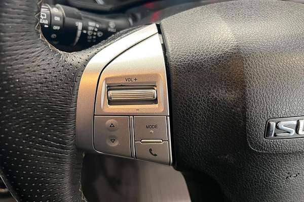 2020 Isuzu MU-X LS-M