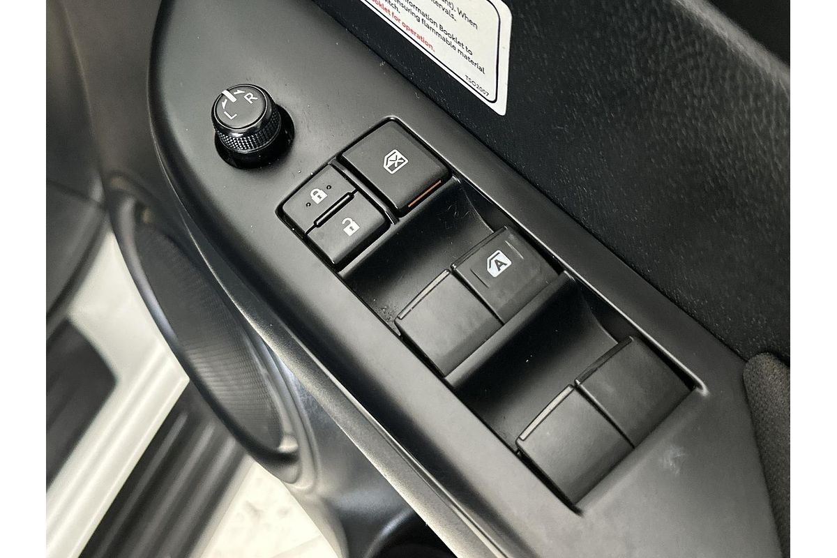 2020 Toyota Hilux SR GUN126R 4X4
