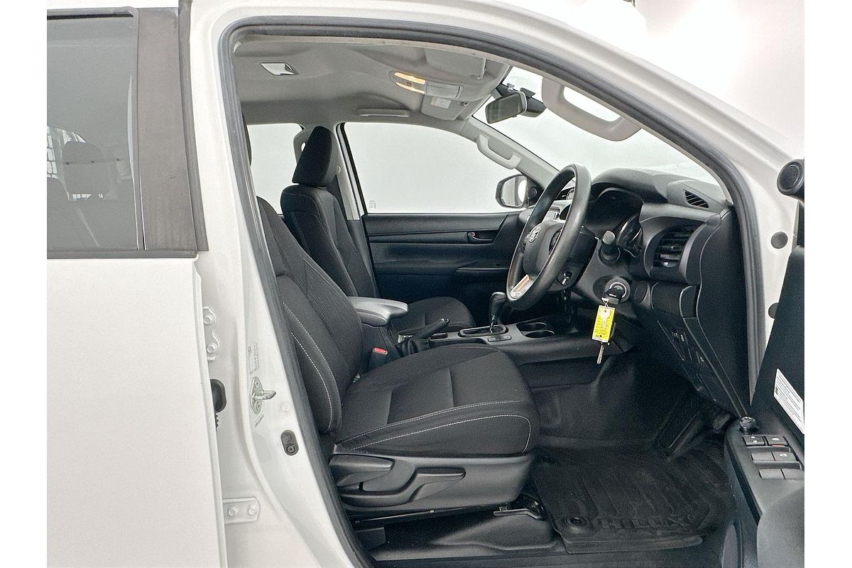 2020 Toyota Hilux SR GUN126R 4X4