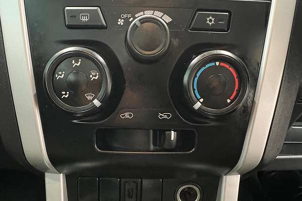 2020 Isuzu MU-X LS-M